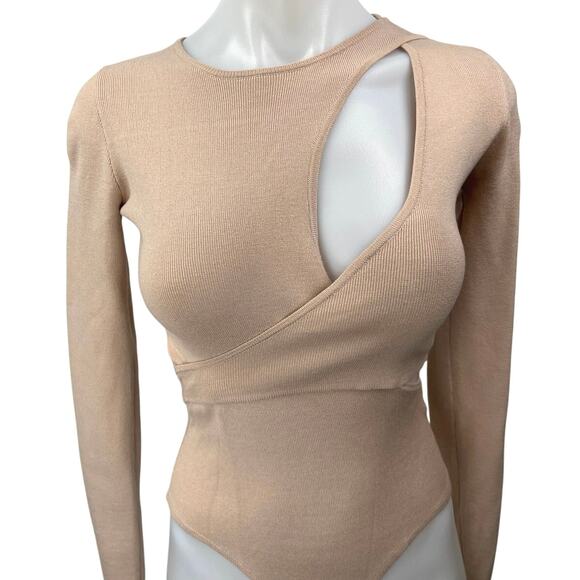 ASTR The Label Women's Beige Nude Knit Long Sleeve Cutout Bodysuit Top Size XS - Picture 3 of 5